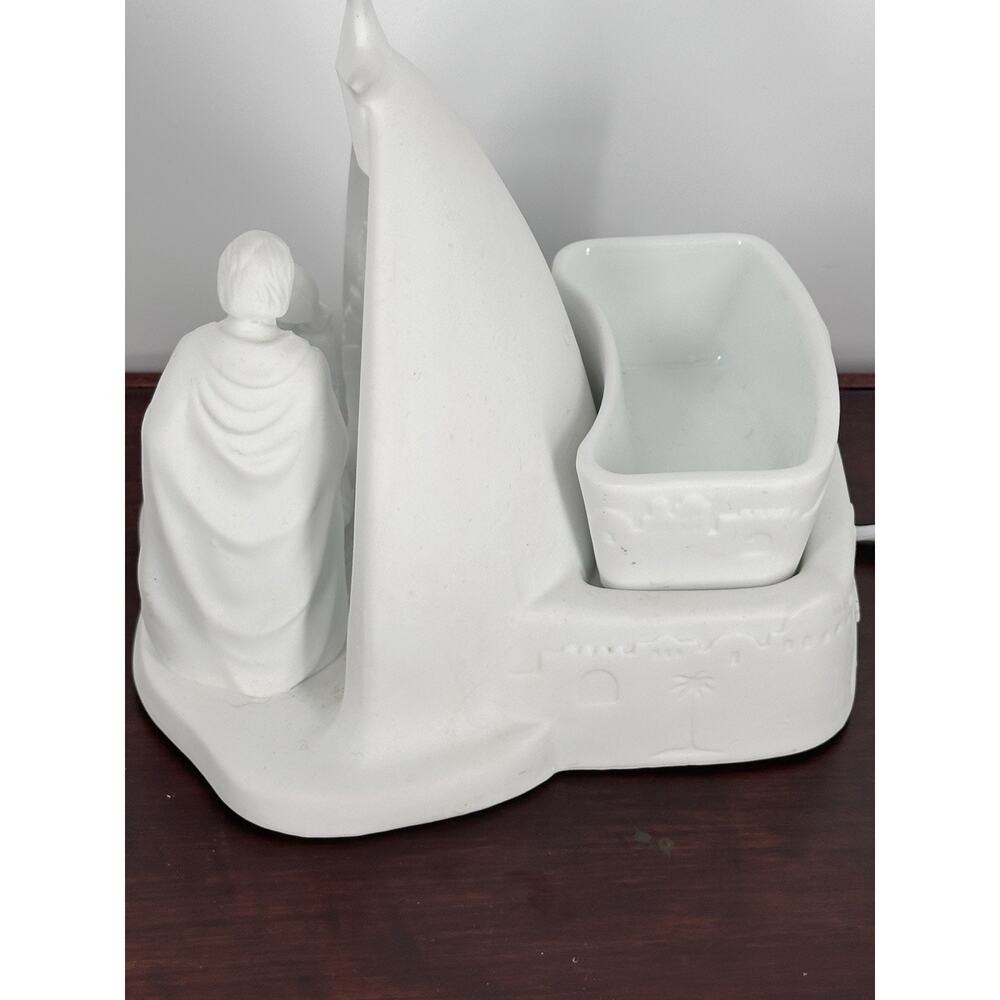 Scentsy Night Divine Warmer Nativity Scene Christmas Fragrance Wax Melter New - Picture 5 of 8